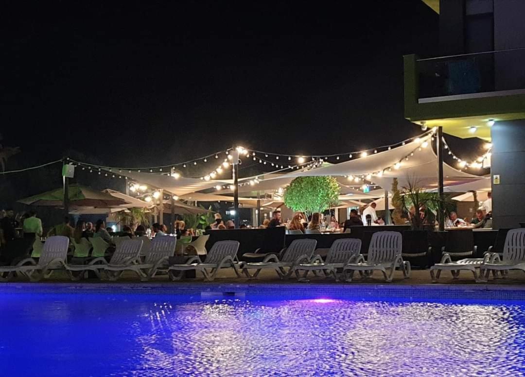 Năvodari Los Amigos Apartment Spa Resort Mamaia מראה חיצוני תמונה